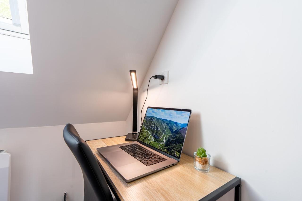 Appartement Le Point Sublime - Netflix/Wifi Fibre/Terrasse à Banassac Extérieur photo